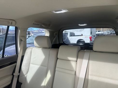 Used 2019 Lexus GX 460 image 24