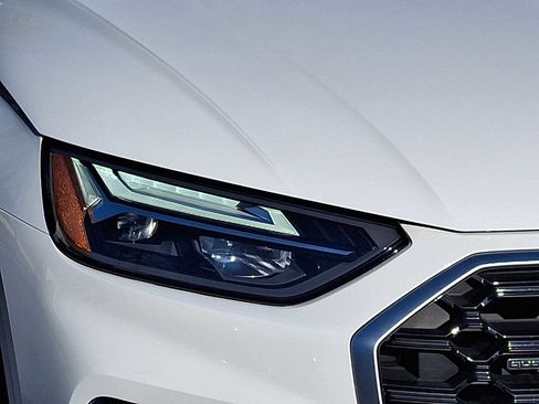 Certified 2023 Audi Q5 2.0T Premium w/ Convenience Package image 28