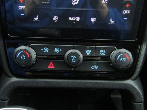 New 2025 Ford Ranger XLT w/ Equipment Group 301A High image 26