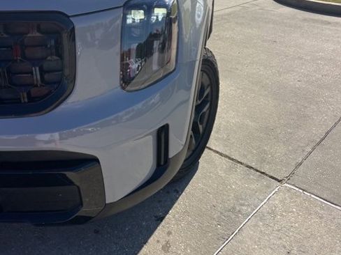 Used 2025 Kia Telluride EX X-Pro image 13