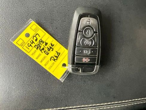 Used 2018 Ford Edge Sport w/ Technology Package image 22