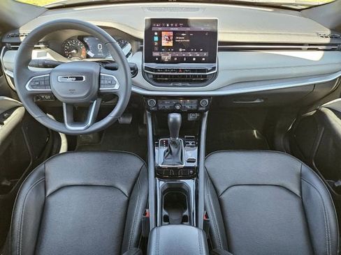 Used 2025 Jeep Compass Limited AWD/4WD image 26