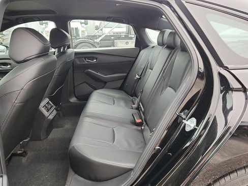 Used 2025 Honda Accord Sport image 6