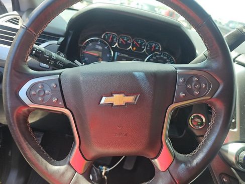 Used 2017 Chevrolet Suburban Premier AWD/4WD image 11