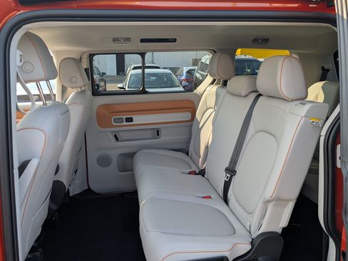 Used 2025 Volkswagen ID. Buzz Pro S Plus w/ Cupholders Package RWD image 16