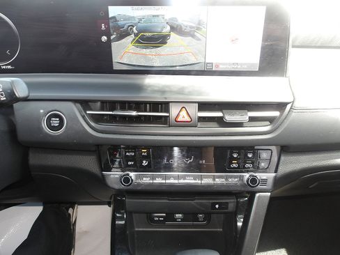 Used 2024 Kia Seltos SX AWD/4WD image 19