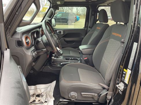 Used 2021 Jeep Gladiator Mojave w/ Cold Weather Group image 8