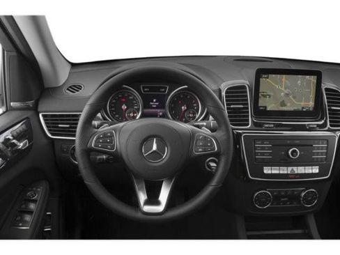 Used 2019 Mercedes-Benz GLS 450 4MATIC image 7