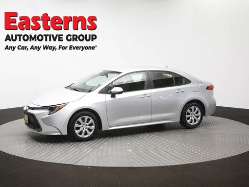 Used 2021 Toyota Corolla LE w/ Carpet Mat Package (TMS) FWD image 56