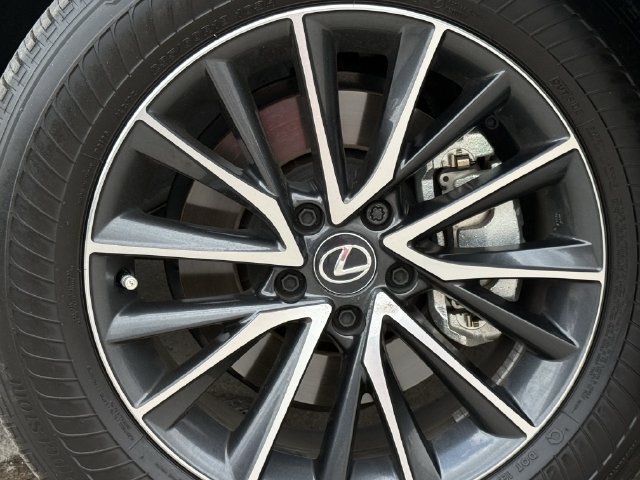 Used 2025 Lexus NX 250 FWD w/ Accessory Package (Z2) image 8