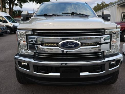 Used 2018 Ford F250 Lariat w/ Lariat Value Package AWD/4WD image 2