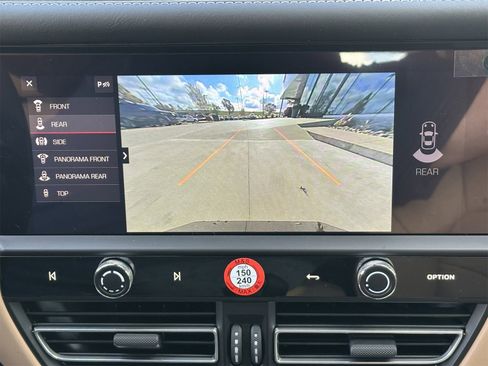 New 2026 Porsche Macan S image 23