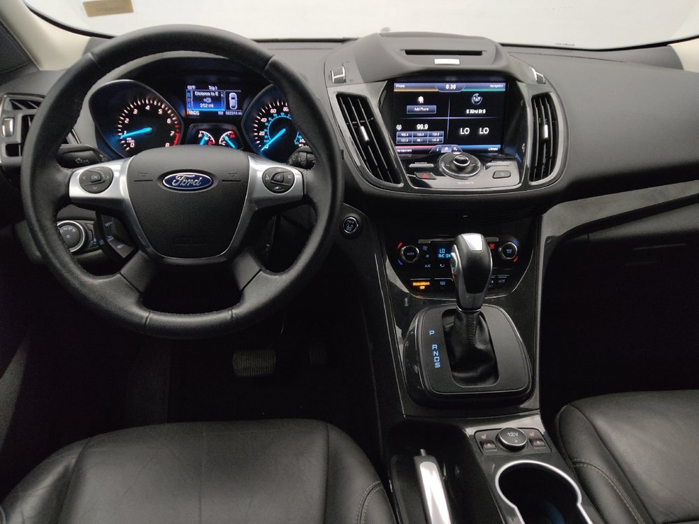 Used 2015 Ford Escape Titanium w/ Equipment Group 301A AWD/4WD image 22