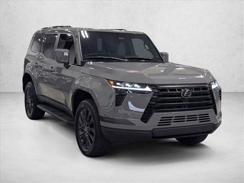 Used 2025 Lexus GX 550 w/ Cold Area Package AWD/4WD image 3