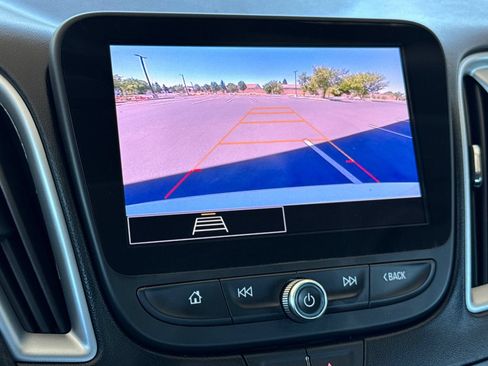 Used 2023 Chevrolet Malibu LT FWD image 29