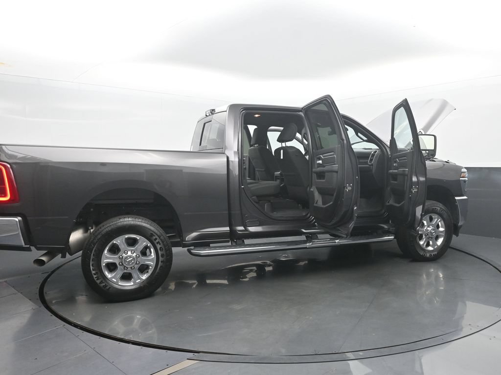 Used 2025 RAM 2500 Big Horn AWD/4WD image 58