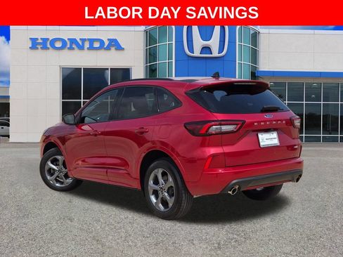 Used 2023 Ford Escape ST-Line w/ Tech Pack #1 AWD/4WD image 5