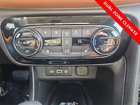 Used 2020 Buick Encore GX Essence w/ Experience Buick Package image 18