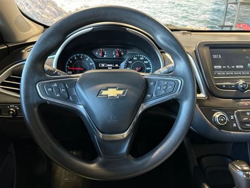 Used 2017 Chevrolet Malibu LS FWD image 11