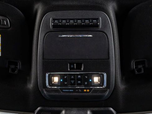 Used 2024 Ford F350 Platinum w/ FX4 Off-Road Package image 28