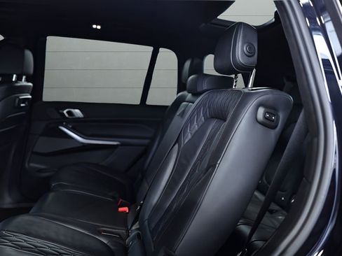 Used 2021 BMW X7 xDrive40i w/ M Sport Package image 59