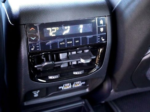 New 2025 Jeep Grand Cherokee L Limited image 22