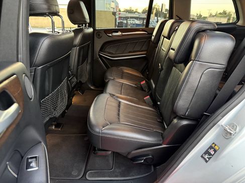 Used 2013 Mercedes-Benz GL 450 4MATIC image 17