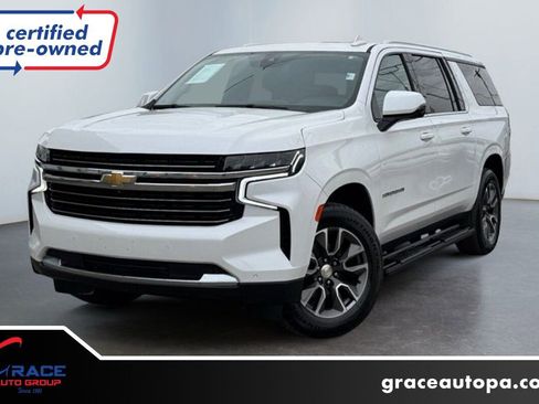 Used 2021 Chevrolet Suburban LT w/ Luxury Package image 1