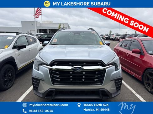 Used 2025 Subaru Ascent Premium AWD/4WD image 2