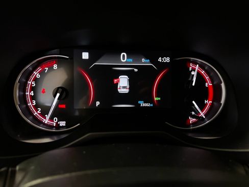 Used 2025 Toyota RAV4 XLE FWD image 9