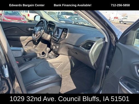 Used 2020 Jeep Cherokee Limited image 10