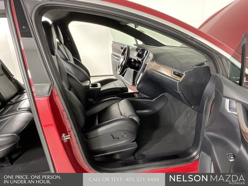 Used 2019 Tesla Model X Performance image 14