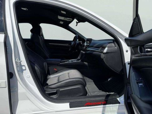 Used 2022 Honda Accord Sport image 45
