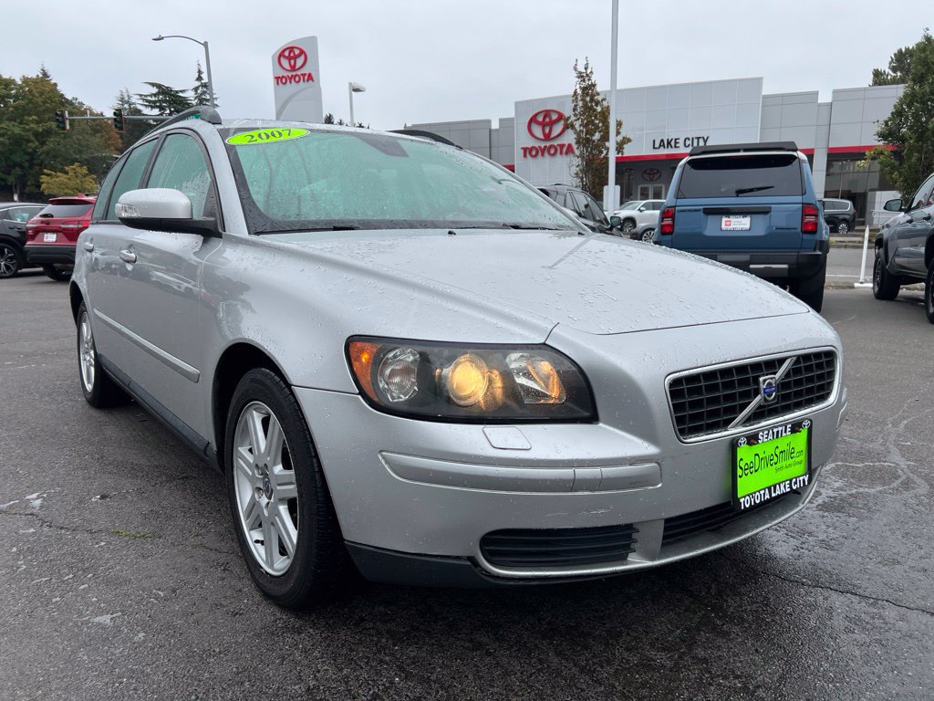 Used 2007 Volvo V50 2.4i FWD image 1