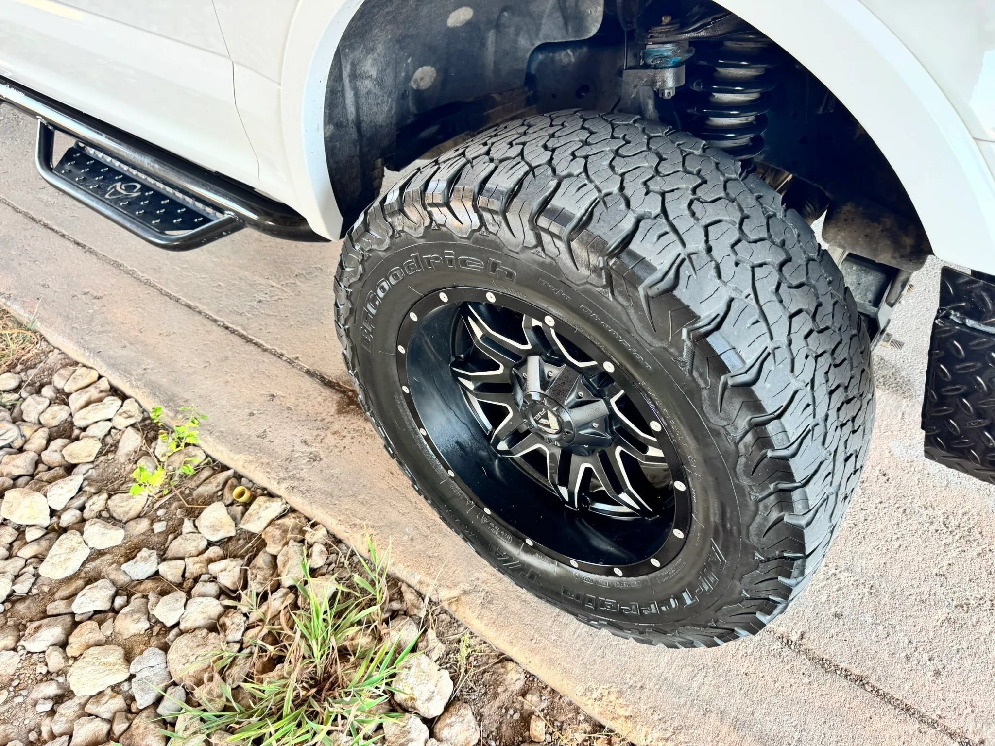 Used 2019 Ford F150 Lariat AWD/4WD image 32