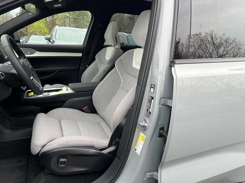 Certified 2025 Volvo EX90 Ultra AWD/4WD image 11
