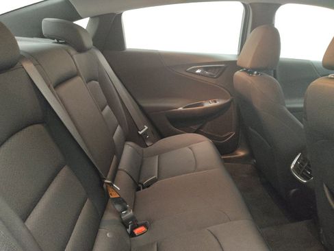 Used 2022 Chevrolet Malibu LT image 19