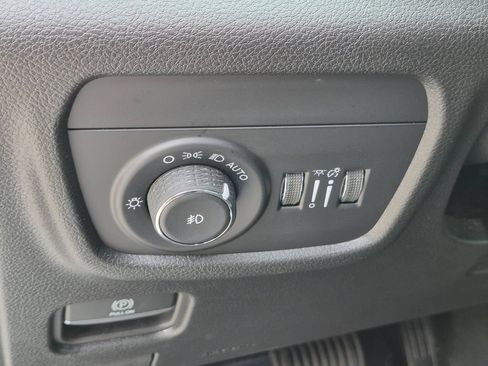 Used 2026 Jeep Grand Cherokee Limited w/ Limited Altitude Package AWD/4WD image 15