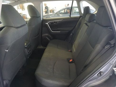 Used 2025 Toyota RAV4 LE AWD/4WD image 17