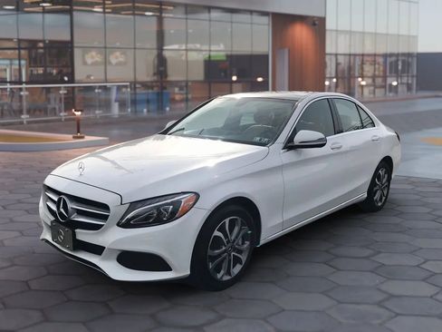 Used 2017 Mercedes-Benz C 300 4MATIC Sedan image 6