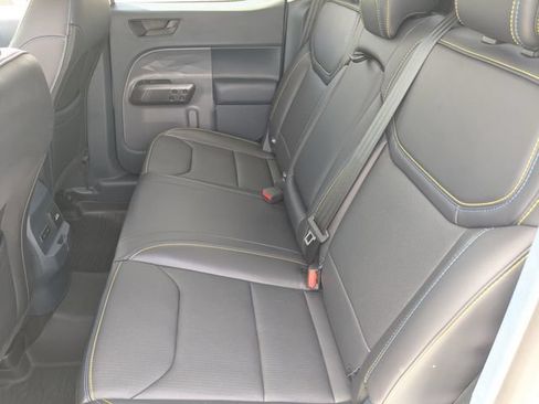 Used 2025 Ford Maverick Lobo AWD/4WD image 12