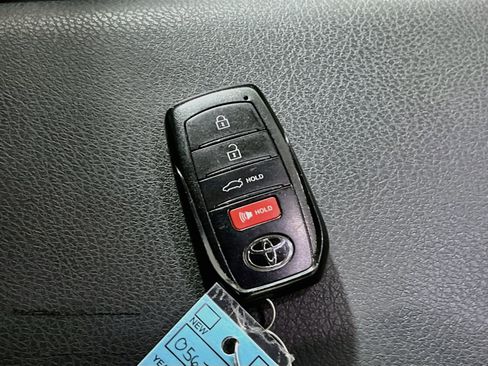 Used 2025 Toyota Camry SE FWD image 36