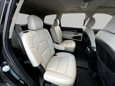 Used 2022 Kia Telluride EX w/ EX Premium Package AWD/4WD image 25