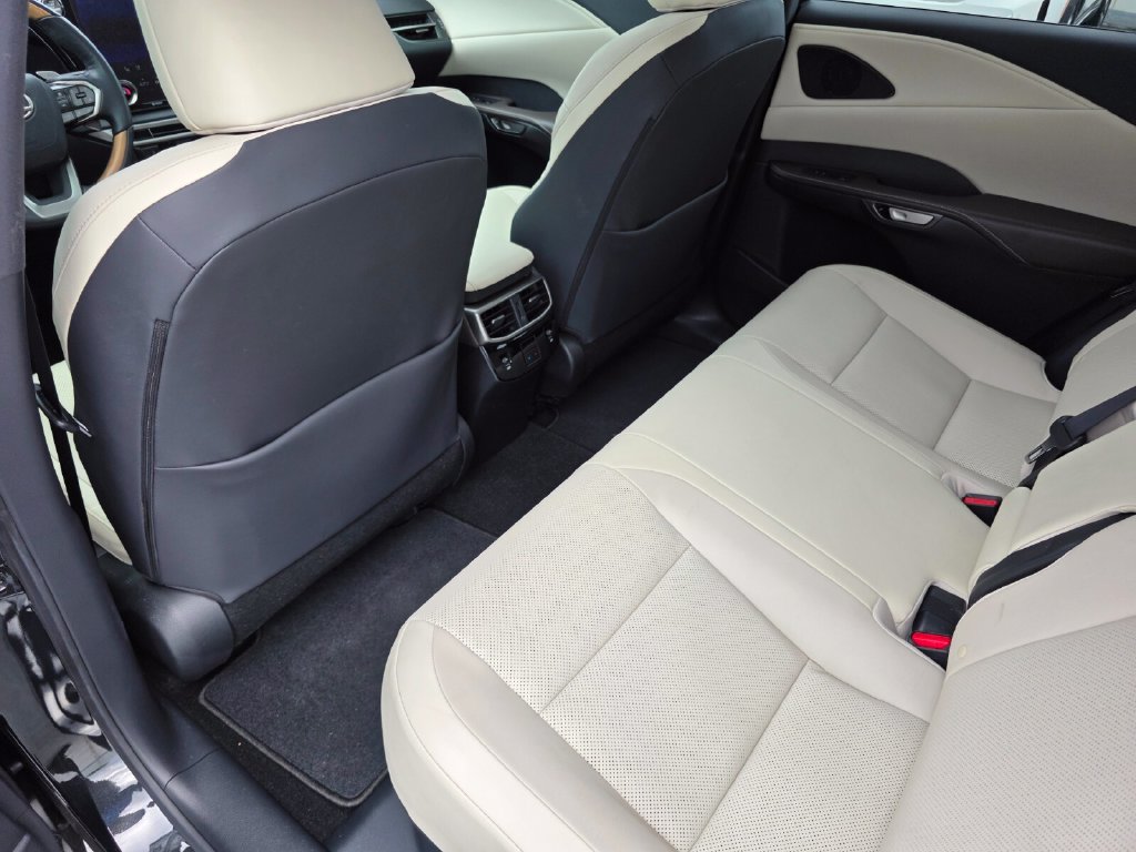 Used 2024 Lexus RX 350 Premium w/ Cold Area Package FWD image 15