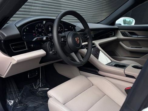 New 2026 Porsche Taycan image 4
