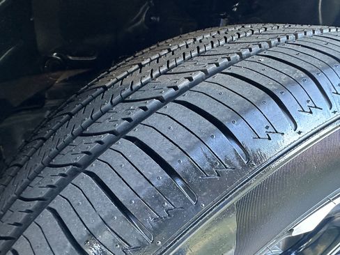 Used 2019 Honda CR-V Touring image 44