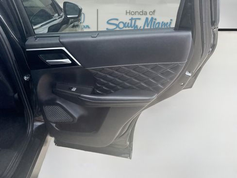 Used 2024 Mitsubishi Outlander SEL FWD image 31