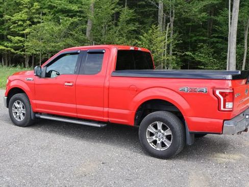 Used 2015 Ford F150 XLT w/ Equipment Group 301A Mid AWD/4WD image 5