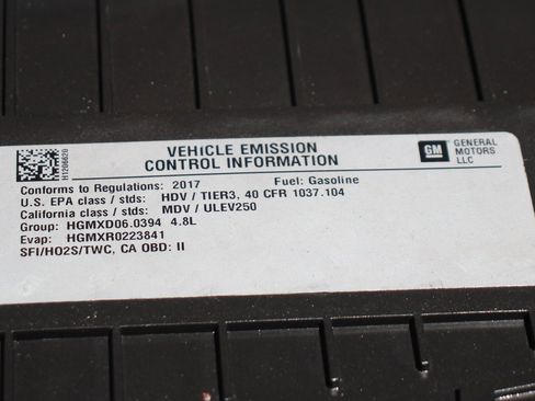 Used 2017 Chevrolet Express 2500 Extended image 16