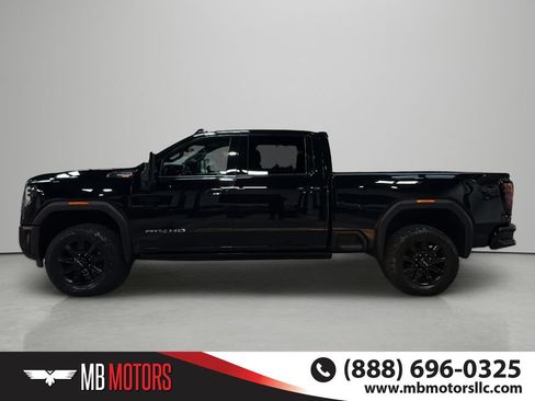 Used 2024 GMC Sierra 2500 AT4 w/ Technology Package AWD/4WD image 2